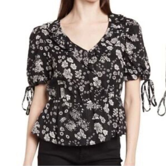 Walter Baker Tops - WALTER BAKER Pena Top Short Sleeve Black White Floral XS NEW. 1122